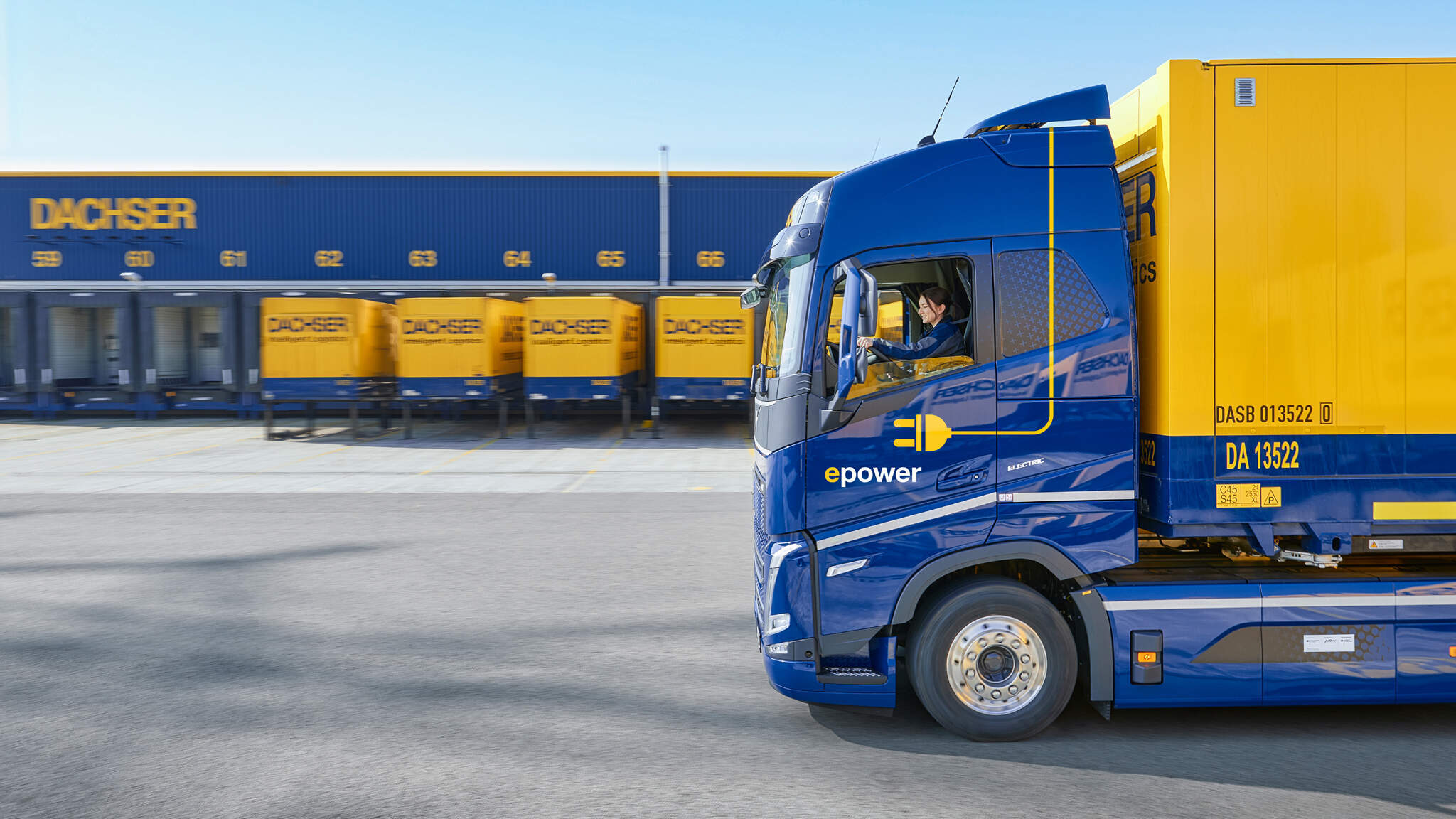 DACHSER ha experimentado un crecimiento considerable en 2024 y ha superado la barrera de los 8.000 millones con un aumento de las ventas del 13 por ciento. 